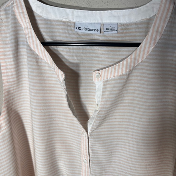 Liz Claiborne Sleeveless Blouse Button Placket Peach and White Horizontal stripe - Picture 4 of 5